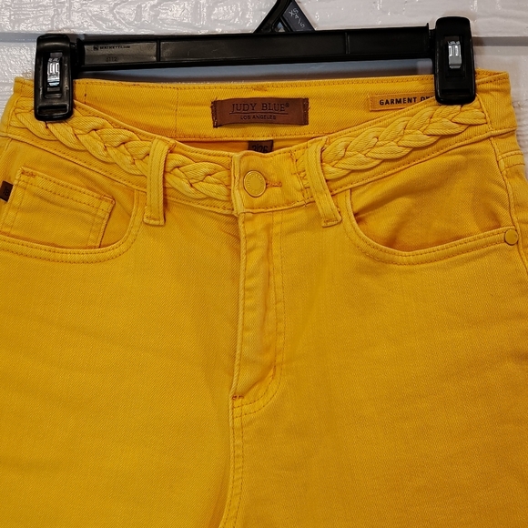 JUDY BLUE Bright Yellow Braided Waist Wide Cropped Denim Jeans SIZE 3/26 Artsy - Picture 2 of 11